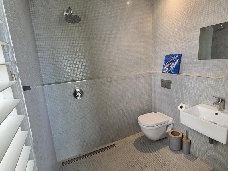 4 Bedroom Property for Sale in Perlemoenbaai Western Cape